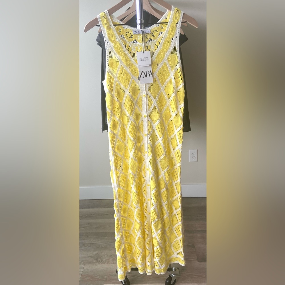 S 🔖 ZARA Limited Edition Crochet Sleeveless Button Front Dress Yellow  BLOGGER